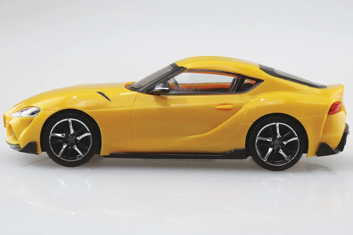 1/32 SNAP TOYOTA GR SUPRA (Lightning Yellow)