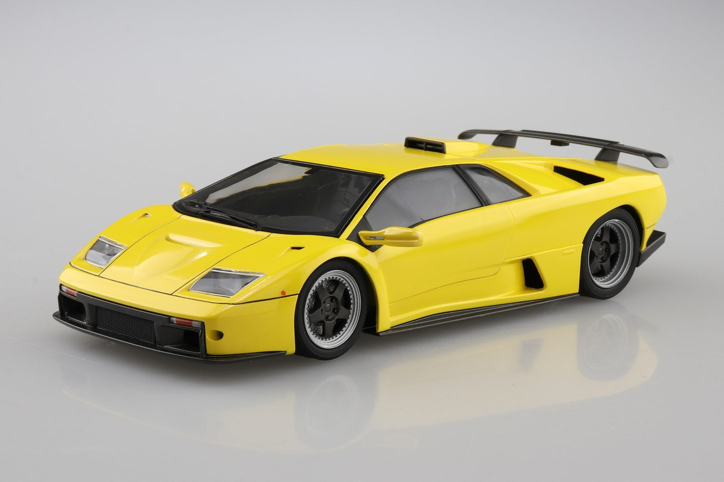 1/24 LAMBORGHINI DIABLO GT '99
