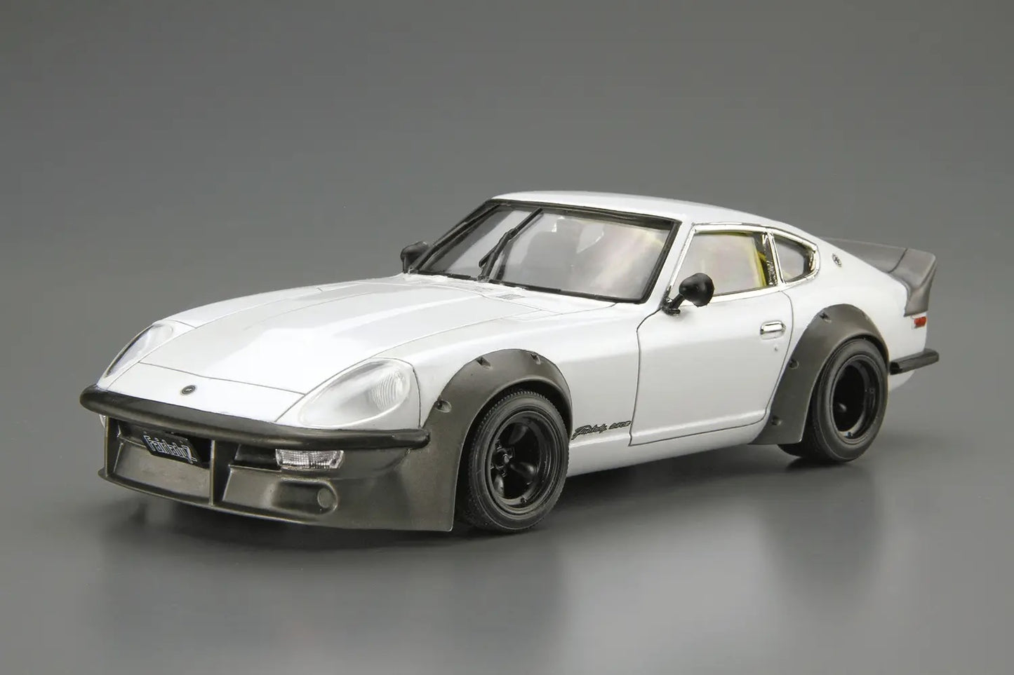 1/24 NISSAN S30 Fairlady Z AERO CUSTOM Ver.2 '75