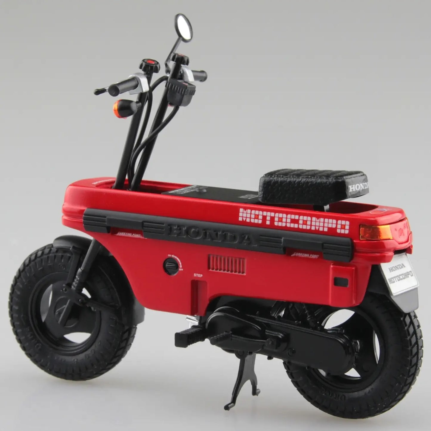 1/12 MOTOCOMPO HONDA AB12 '81