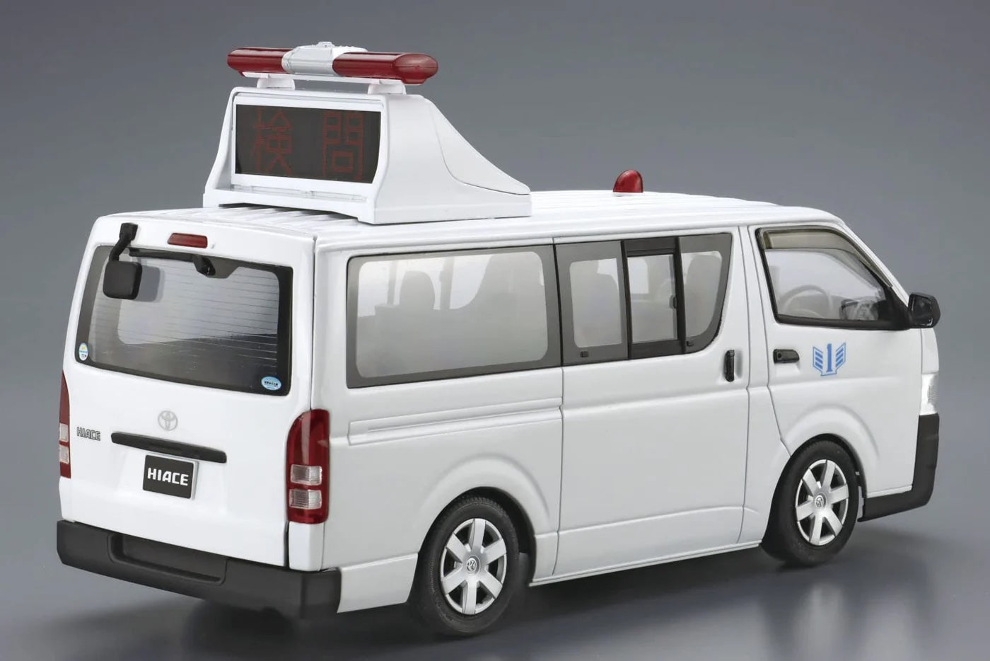 1/24 TOYOTA TRH200V HIACE Patrol Car '07