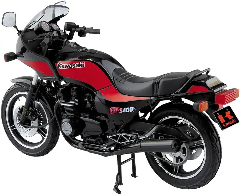 1/12 KAWASAKI ZX400A2 GPz400F '84