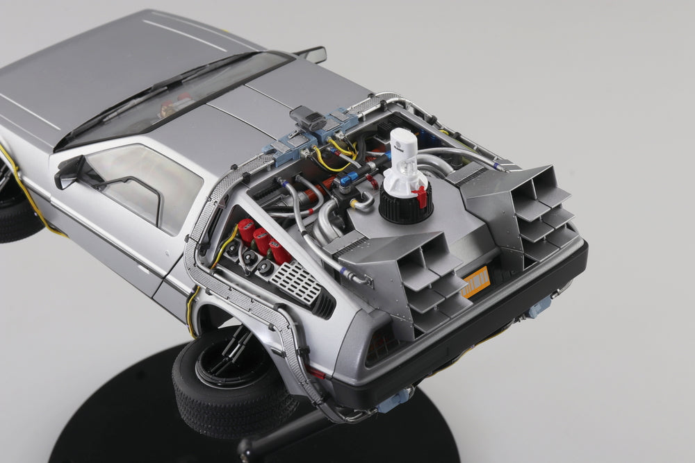 1/24 Time Machine from BACK TO THE FUTURE Part II