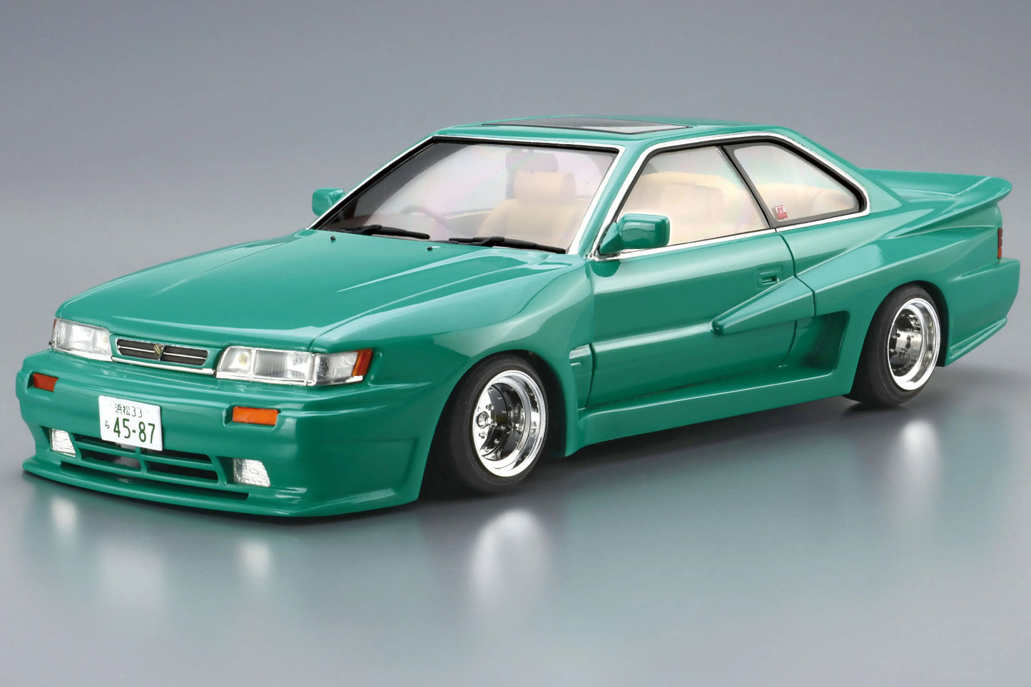 1/24 NISSAN F31 LEOPARD