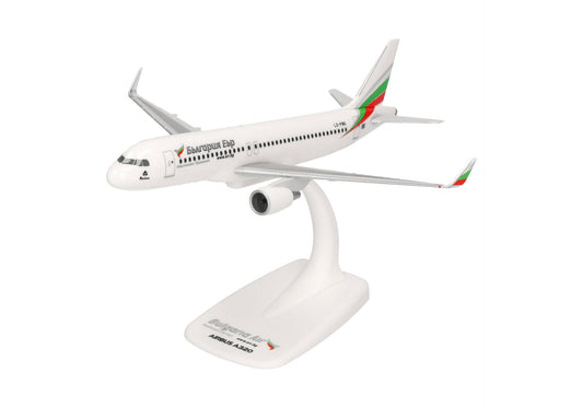 1/200 SNAP FIT Bulgaria Air Airbus A320 LZ-FBG