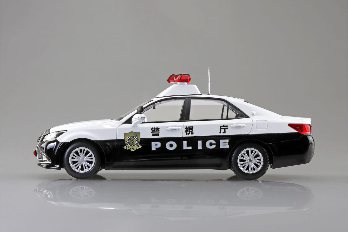 1/32 SNAP TOYOTA CROWN PATROL CAR