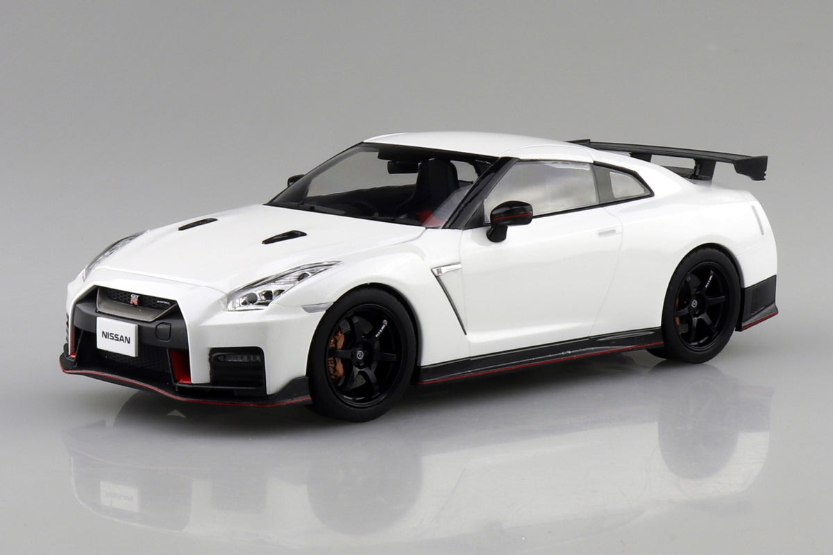 1/24 SNAP R35 NISSAN GT-R Nismo 2017 Brilliant White Pearl