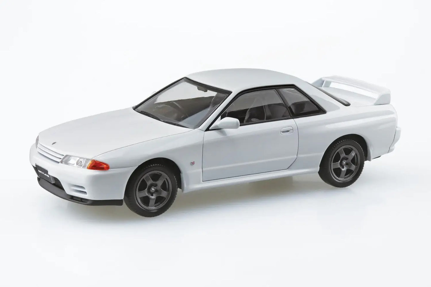 1/32 SNAP NISSAN R32 Skyline GT-R (Crystal White)