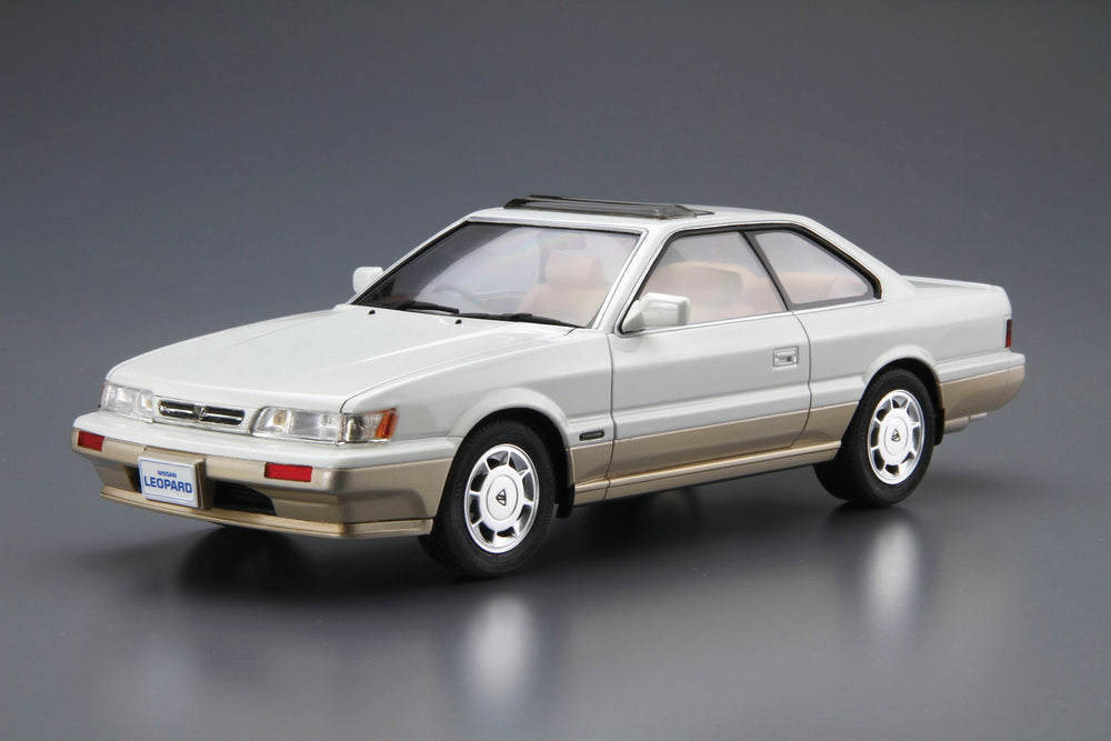 1/24 NISSAN UF31 LEOPARD Ultima V30 Twincam Turbo '90