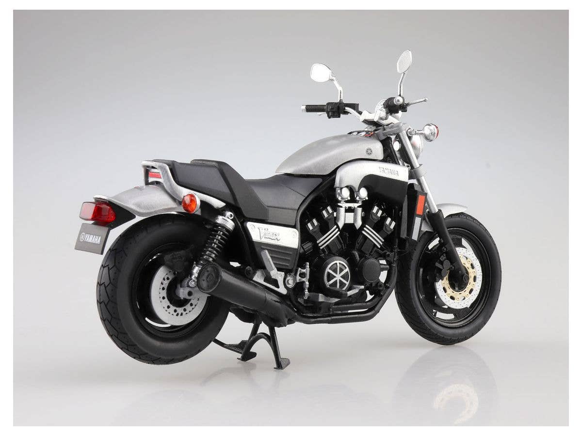 1/12 YAMAHA VMAX NEW SILVER DUST