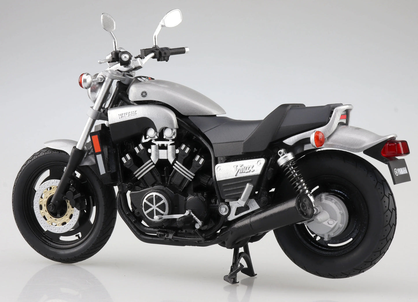 1/12 Diecast YAMAHA VMAX (New Silver Dust)