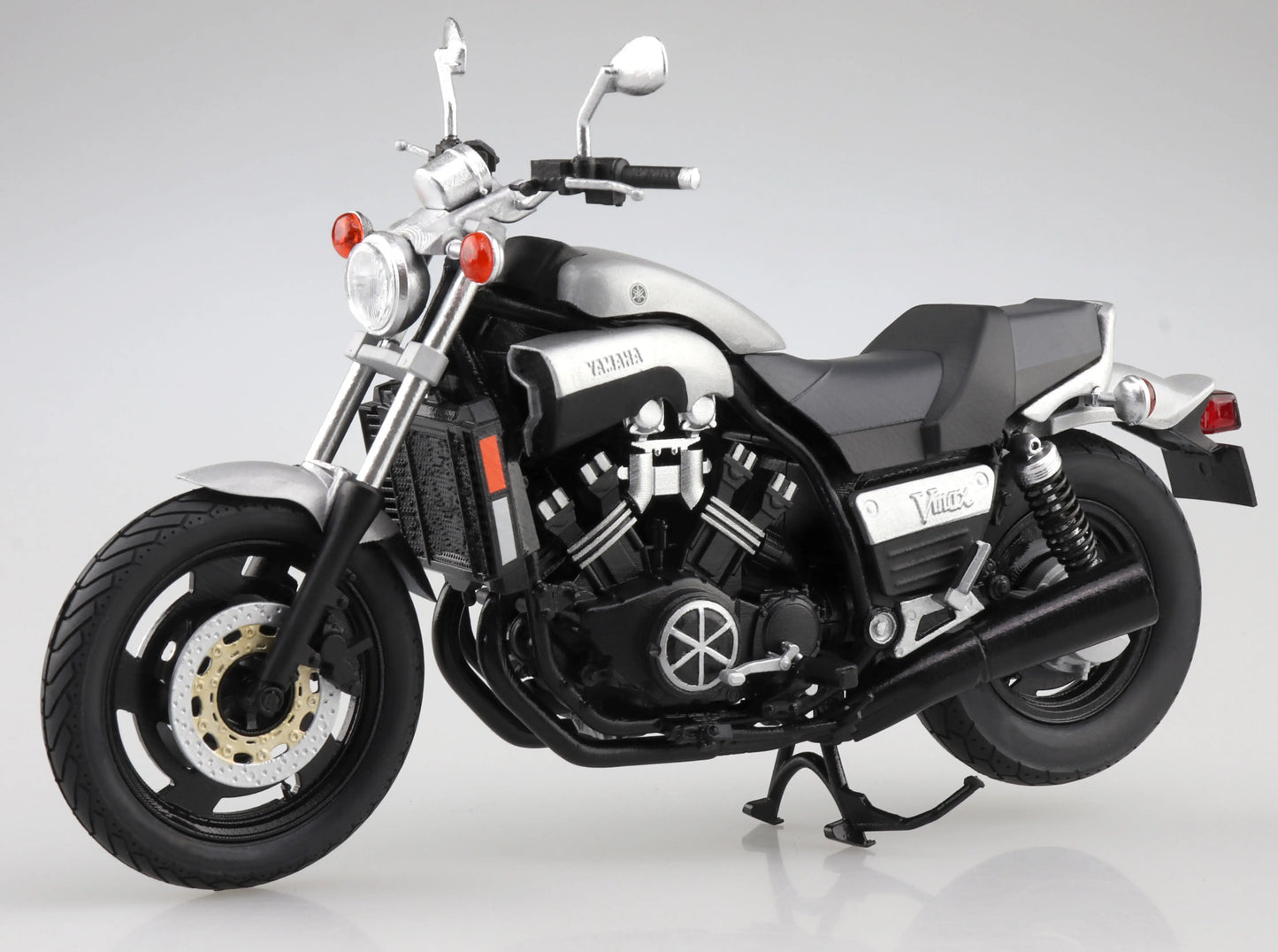 1/12 Diecast YAMAHA VMAX (New Silver Dust)