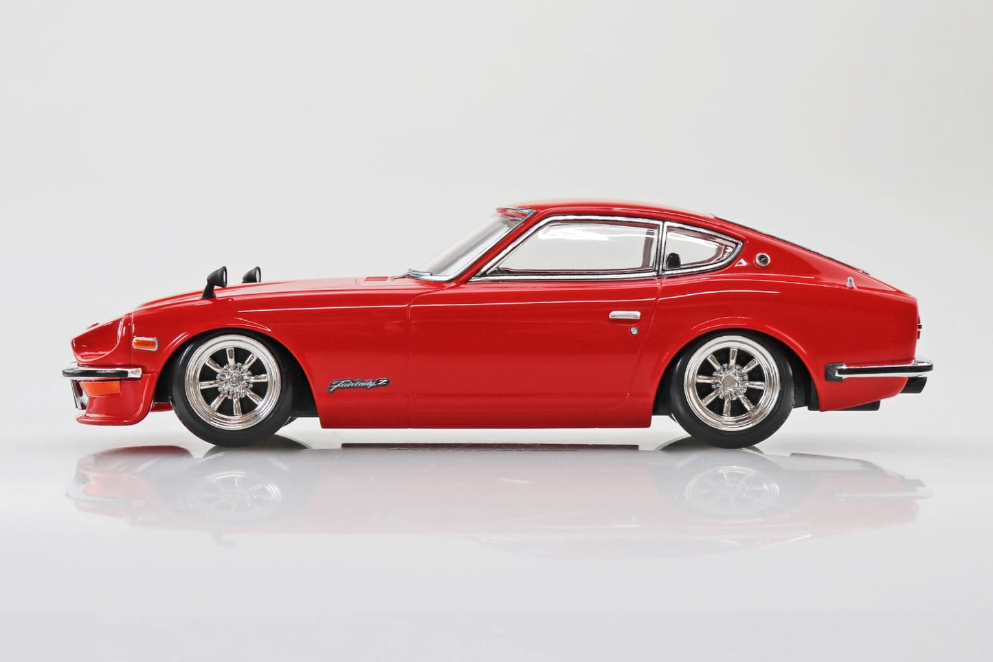 1/32 SNAP NISSAN S30 Fairlady Z Custom (Red)