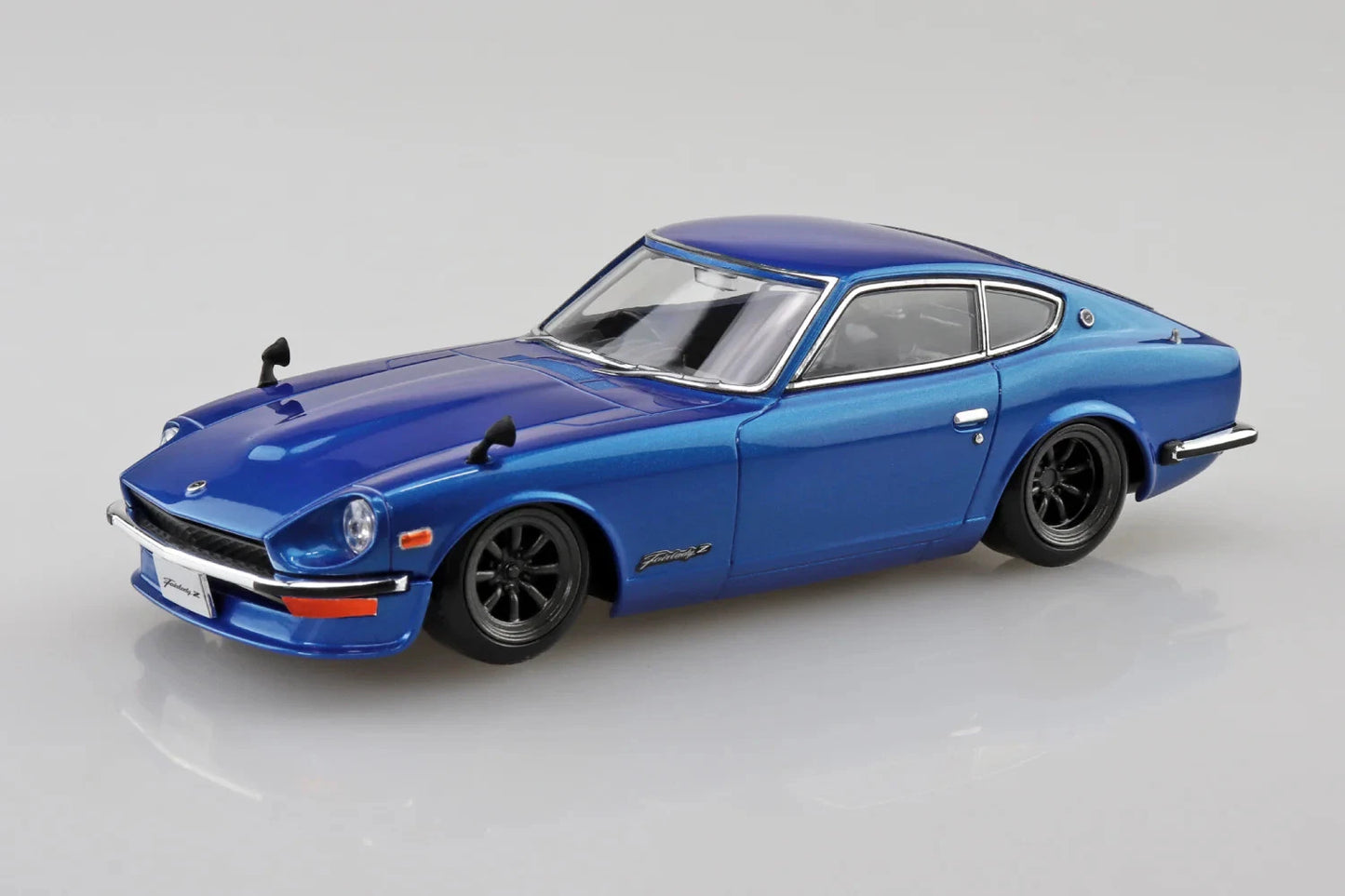 1/32 SNAP NISSAN S30 Fairlady Z Custom (Blue Metallic)
