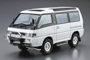 1/24 MITSUBISHI P35W Delica Star Wagon '91