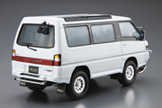 1/24 MITSUBISHI P35W Delica Star Wagon '91