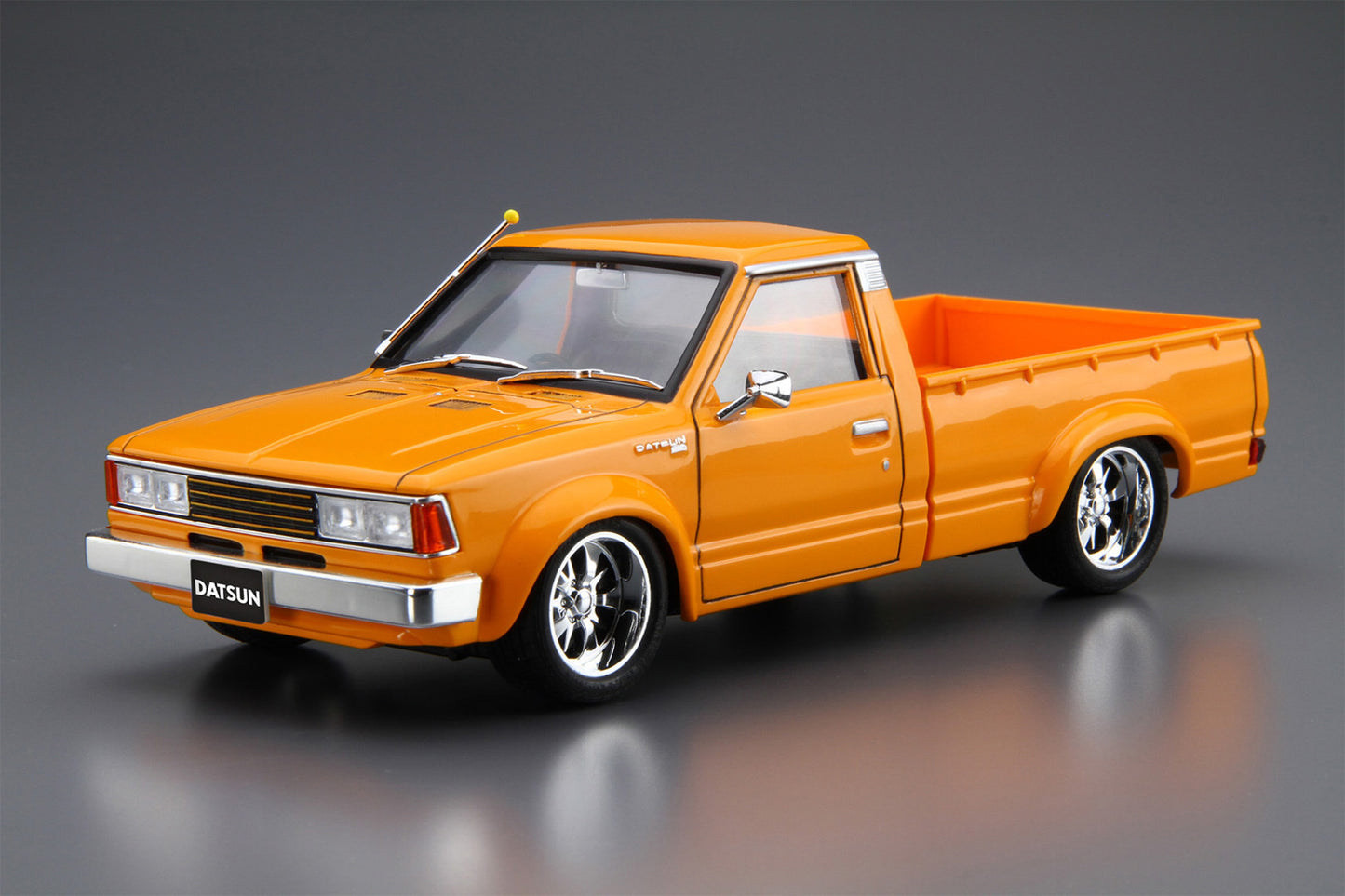 1/24 NISSAN Datsun Truck Custom '82