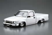 1/24 TOYOTA RN80 Hilux Custom '85