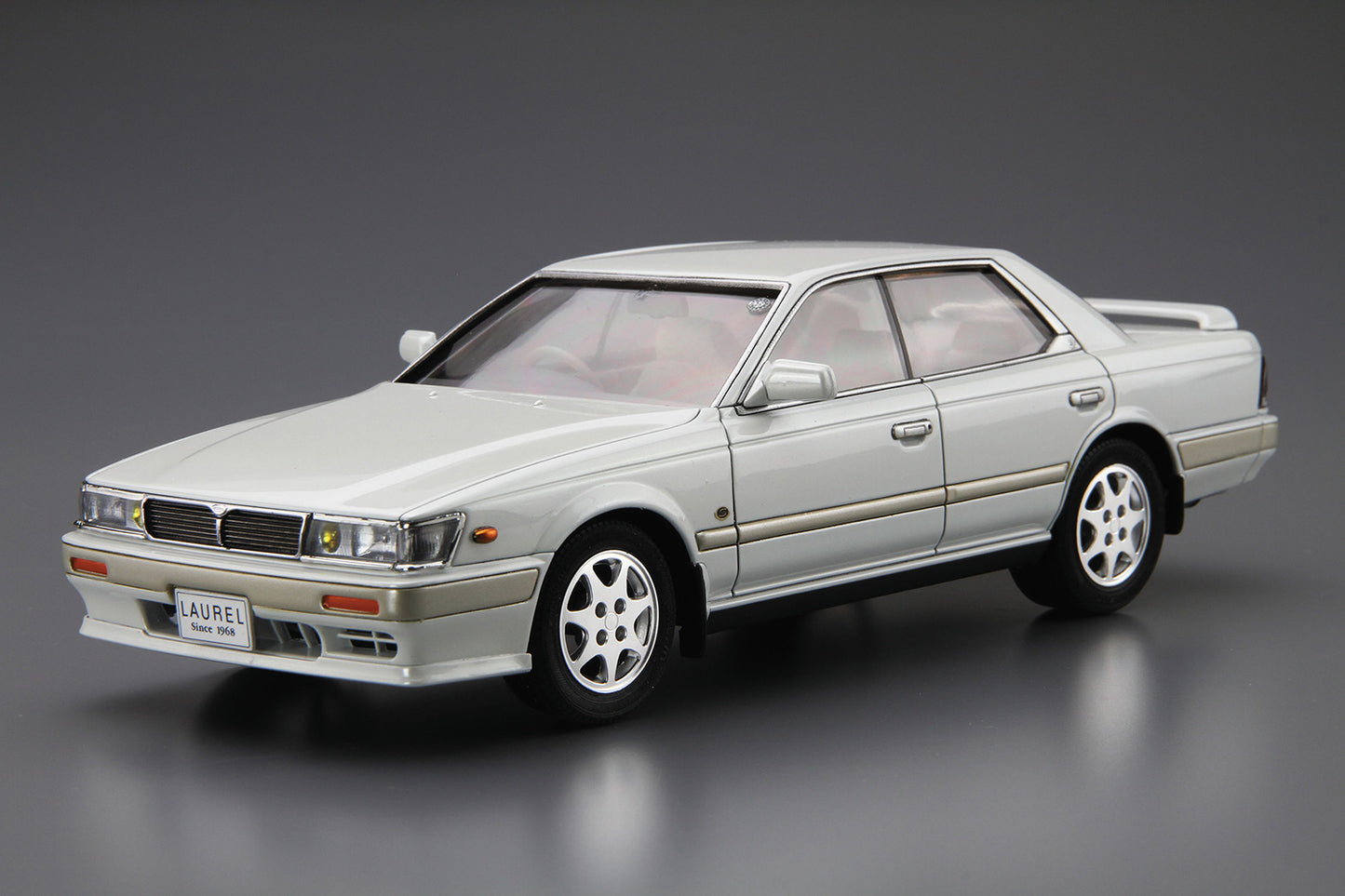 1/24 NISSAN Hc33 Laurel Medalist Club L '91