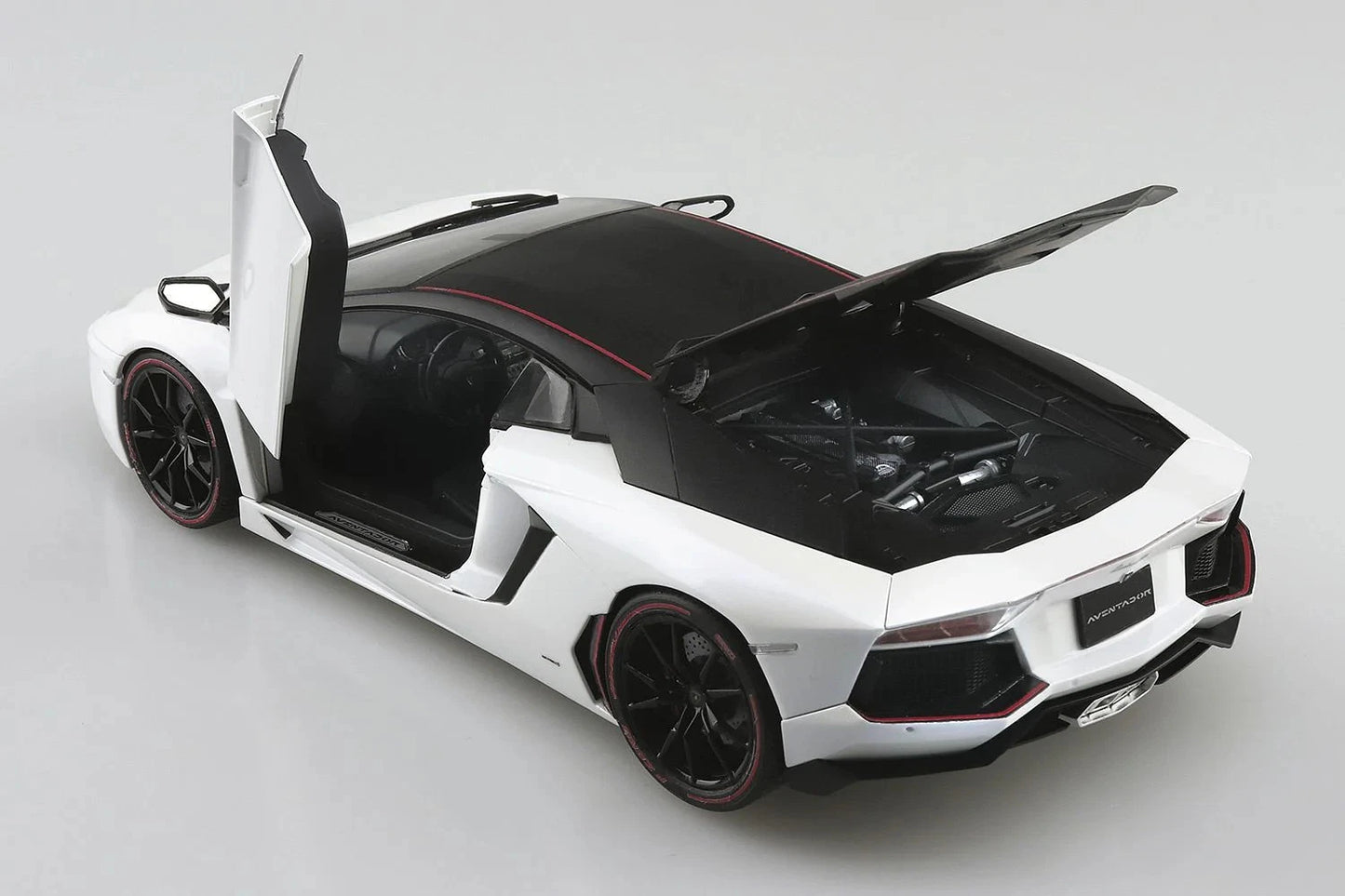 1/24 2015 LAMBORGHINI AVENTADOR Pirelli Edition