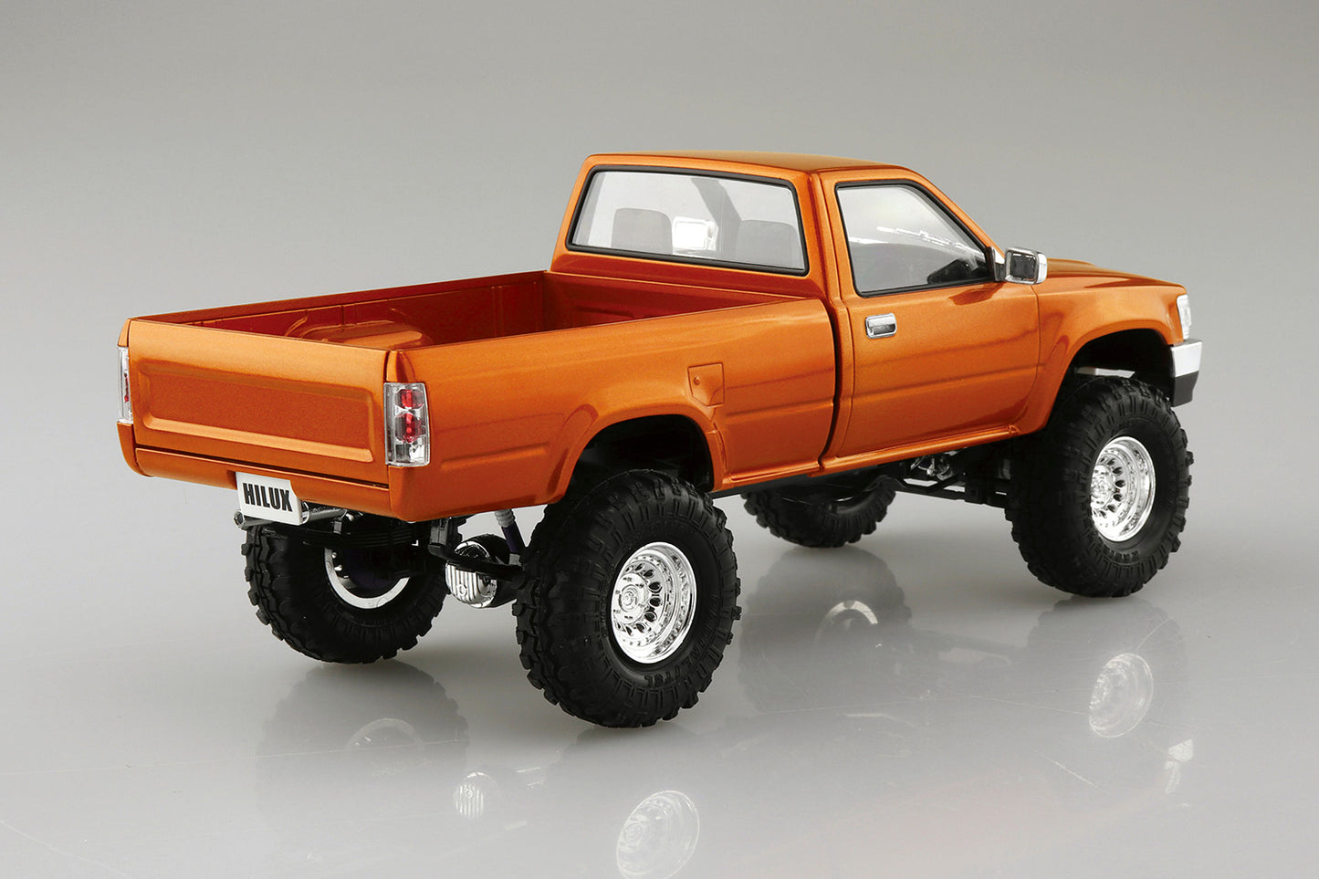 1/24 TOYOTA RN80 Hilux Longbed Liftup '95