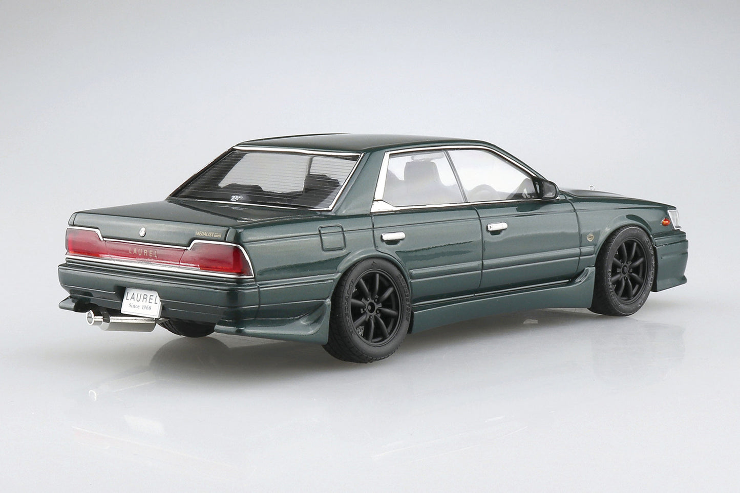 1/24 NISSAN C33 Laurel '91 Aero Custom