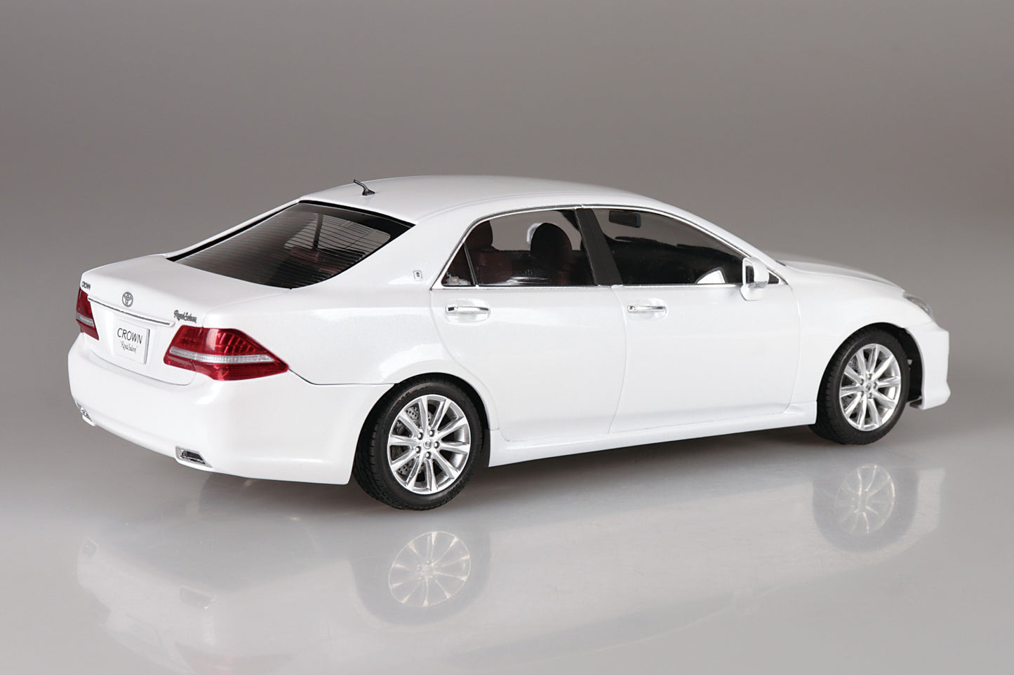 1/24 TOYOTA GRS202 Crown Royal Saloon '08/'10
