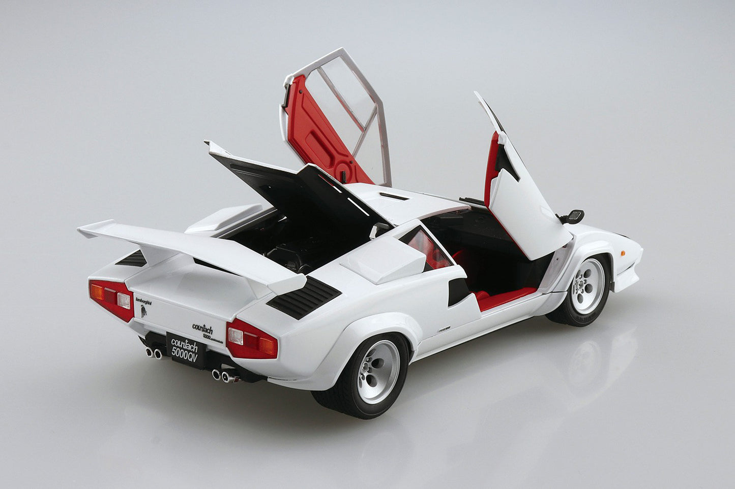 1/24 1985 LAMBORGHINI Countach 5000QV
