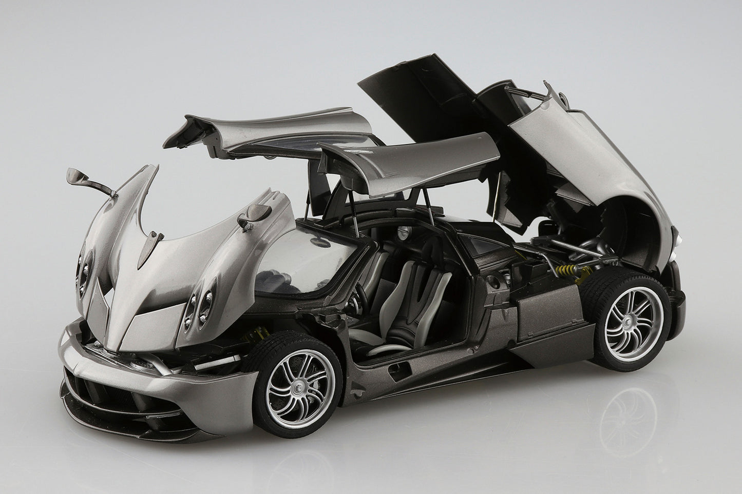 1/24 '12 Pagani Huayra