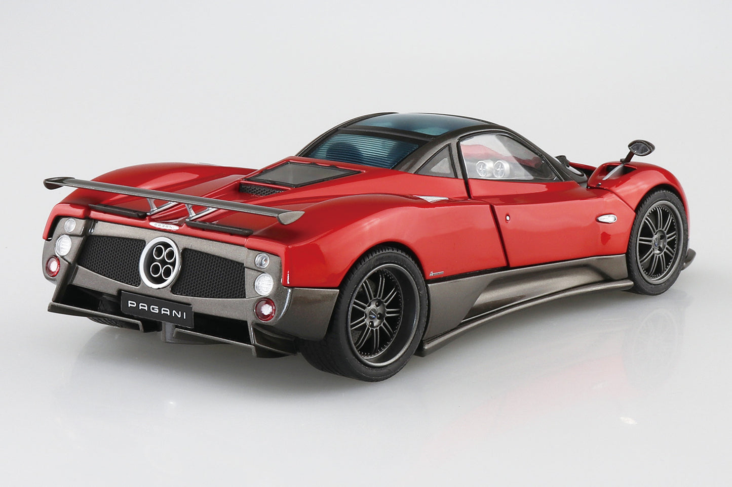 1/24 '05 Pagani Zonda F