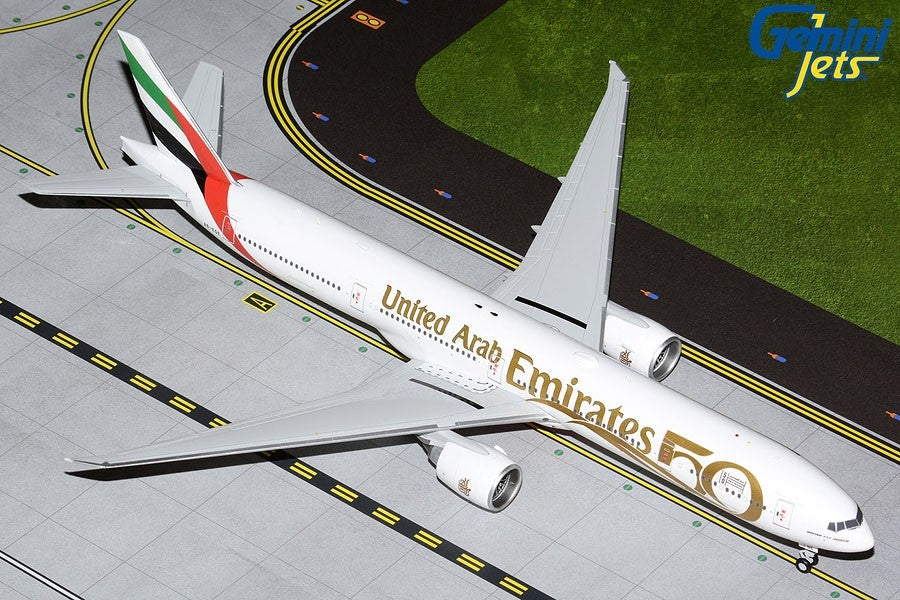 1/200 Emirates B777-300ER A6-EGE UAE 50th Anniversary Livery