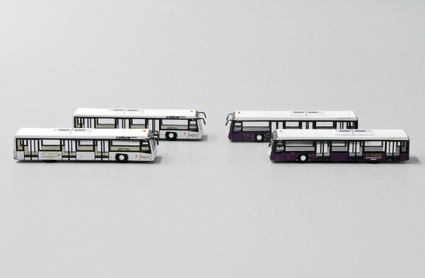 1/400 AIRPORT BUS ETIHAD 4PCS PER BOX