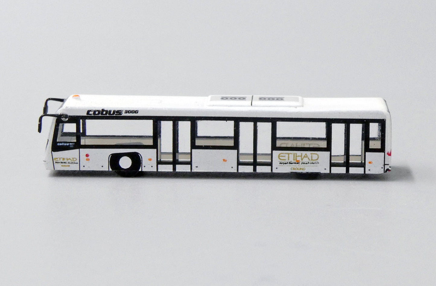 1/400 AIRPORT BUS ETIHAD 4PCS PER BOX