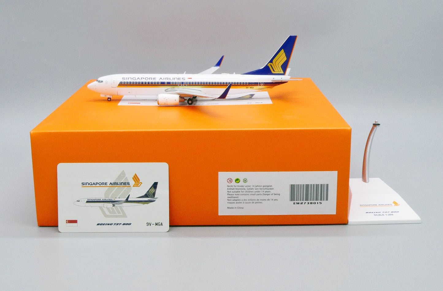 1/200 Singapore Airlines Boeing 737-800 9V-MGA