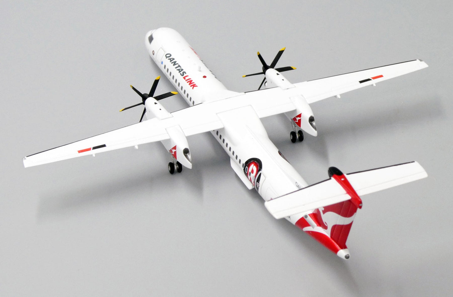 1/200 QantasLink Bombardier Dash 8-Q400 VH-LQM iRecognise.org.au Livery -