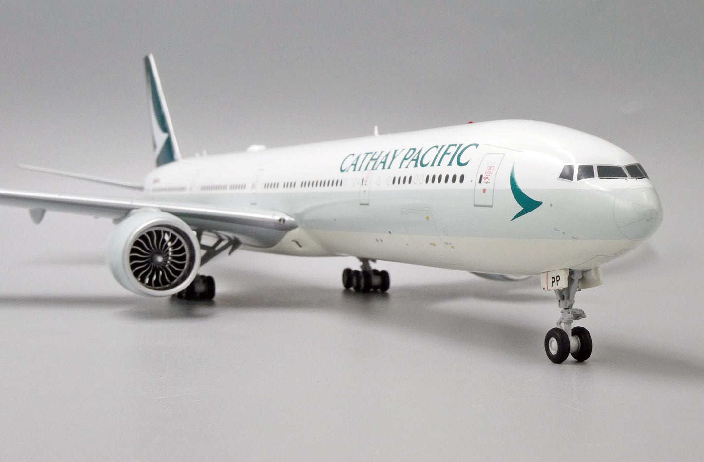 1/200 MISC B777-300ER B-KPP