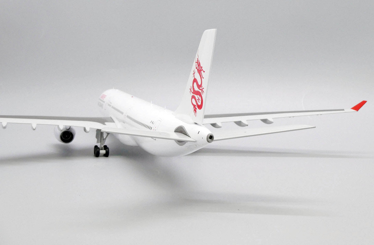 1/200 Dragonair Airbus A330-300 B-HLJ