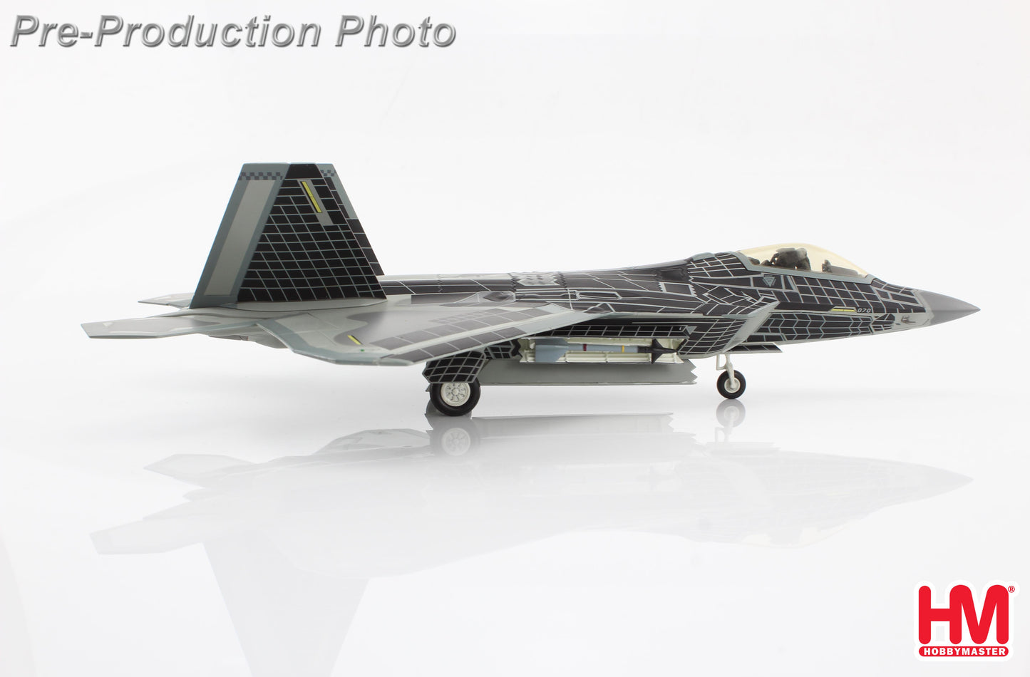 1/72Â F-22 Raptor "Symbiote" 04-4070 Nellis AFB March 2022