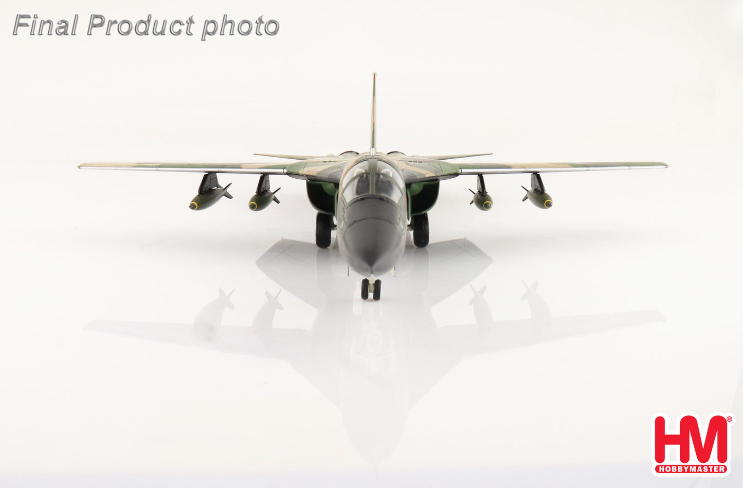 1/72 F-111A "Gunboat Killer" 430th TFS 347 th TFW Korat RTAFB 1975 (with 4 x Mk.84 24 x Mk.82)
