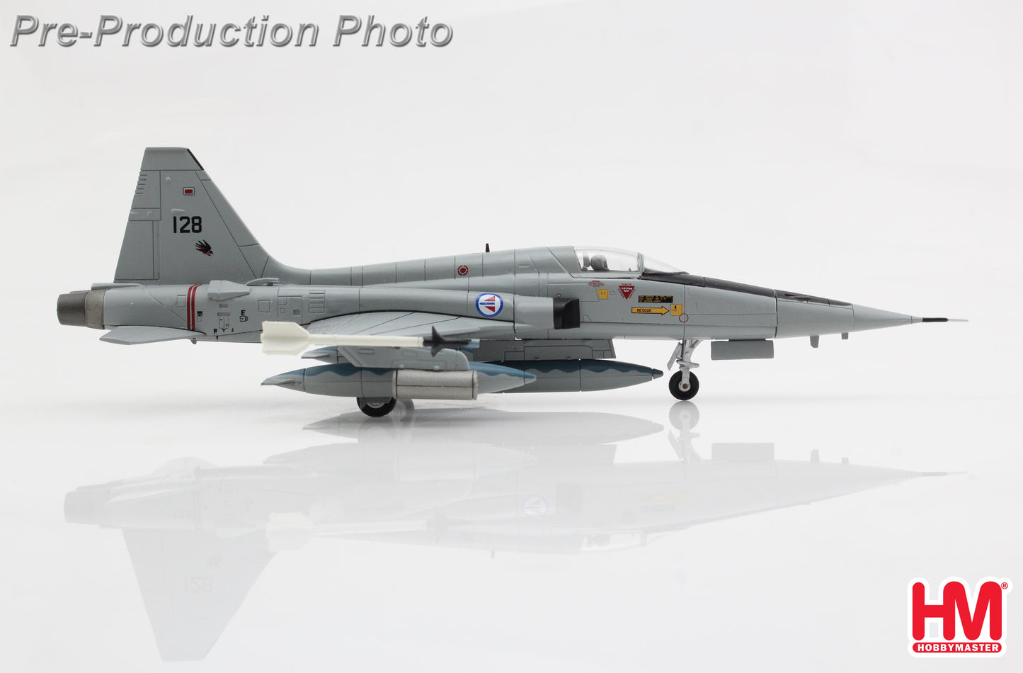 1/72 F-5A RNoAF 128 336 Squadron February 1998