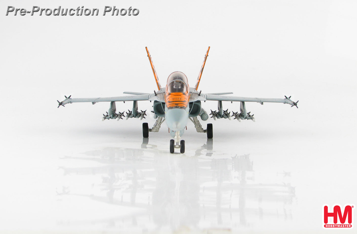 1/72 F/A-18A Hornet "20 years F/A-18" A21-26 RAAF 2005