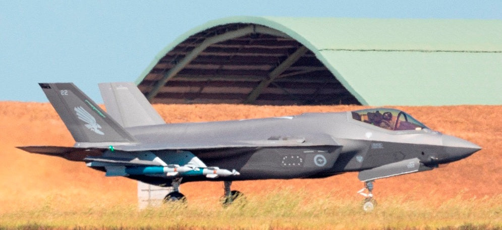 1/72 F-35A Lightning II JSF RAAF A35-022 3 Squadron "Exercise Arnhem Thunder 21" (Licensed Air Force Centenary Product)