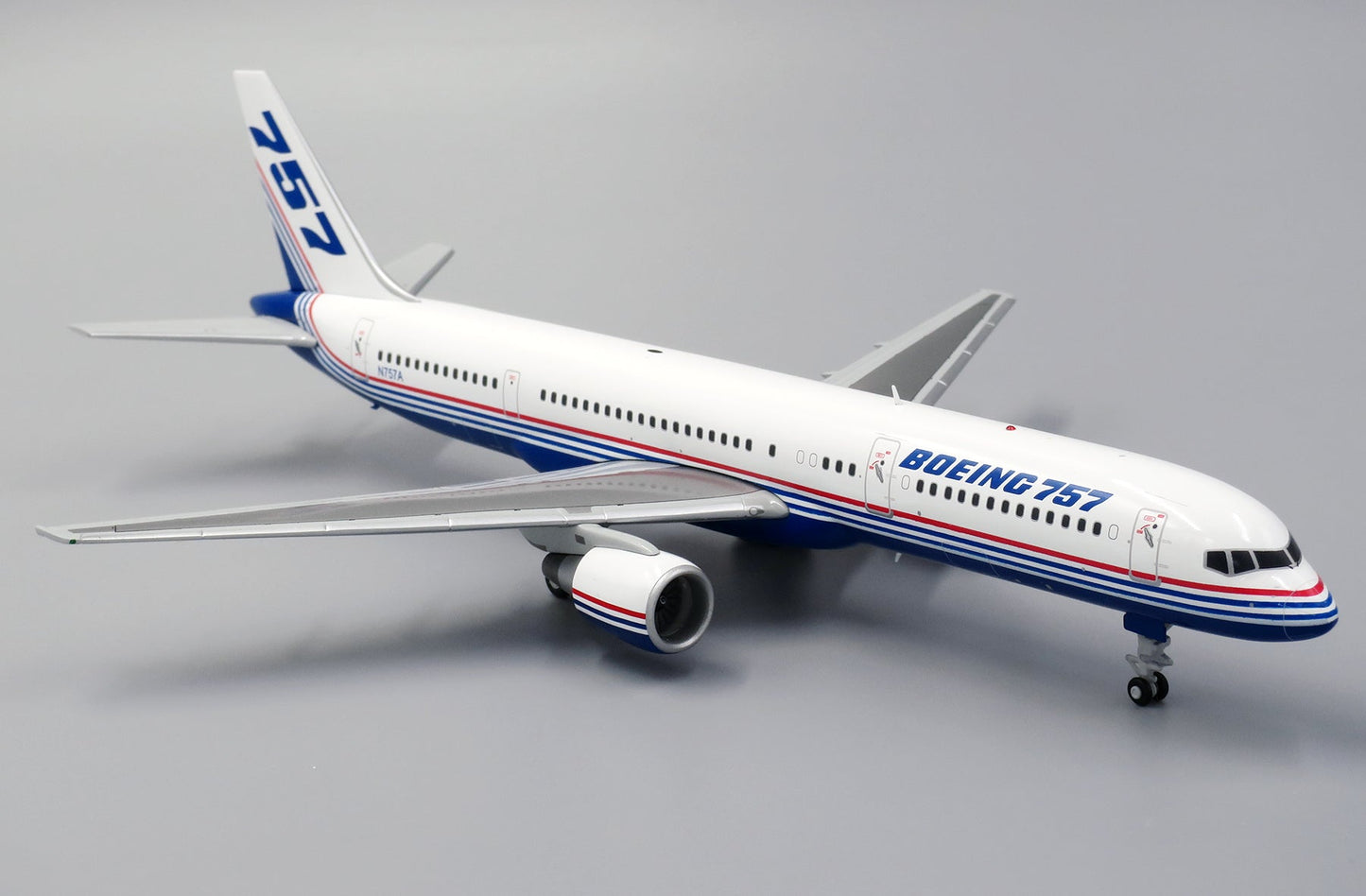 1/200 House Color B757-200 N757A