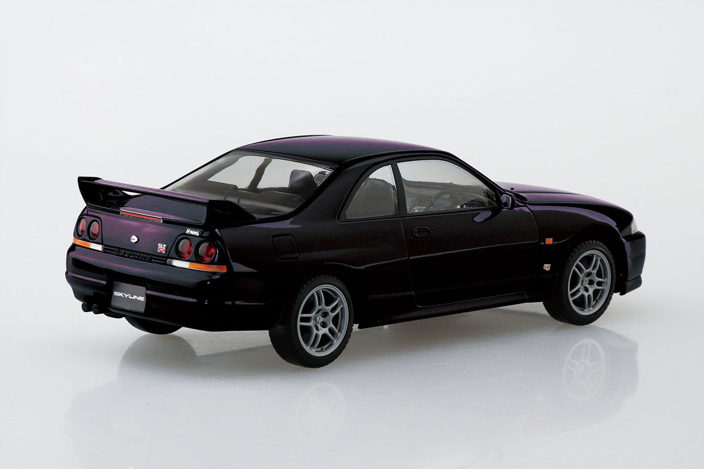 1/32 NISSAN R33 SKYLINE GT-R (MIDNIGHT PURPLE)