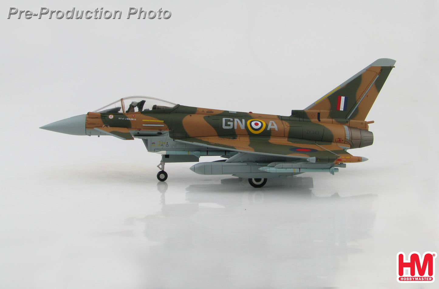 1/72 Eurofighter "Battle of Britain 75th Anniversary" ZK349 RAF 2015 (Full Loaded Version)