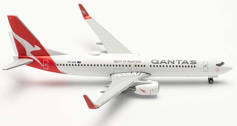 1/500 Qantas Boeing 737-800 VH-VZR  - Coral Bay -