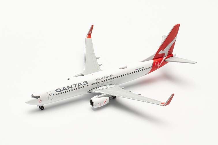 1/500 Qantas Boeing 737-800 VH-VZR  - Coral Bay -