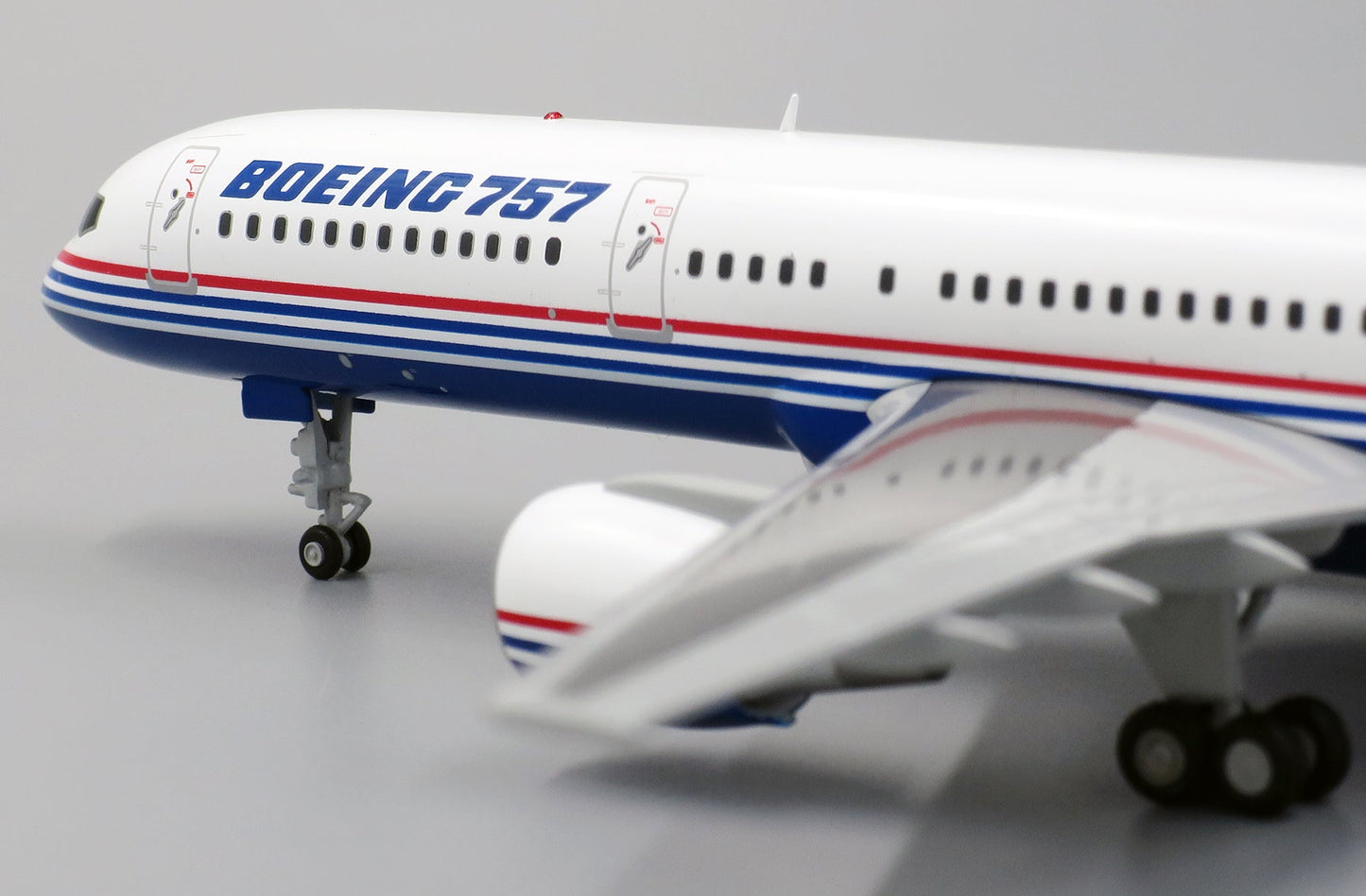 1/200 House Color B757-200 N757A