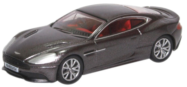 1/76 Aston Martin Vanquish Coupe Quantum Silver