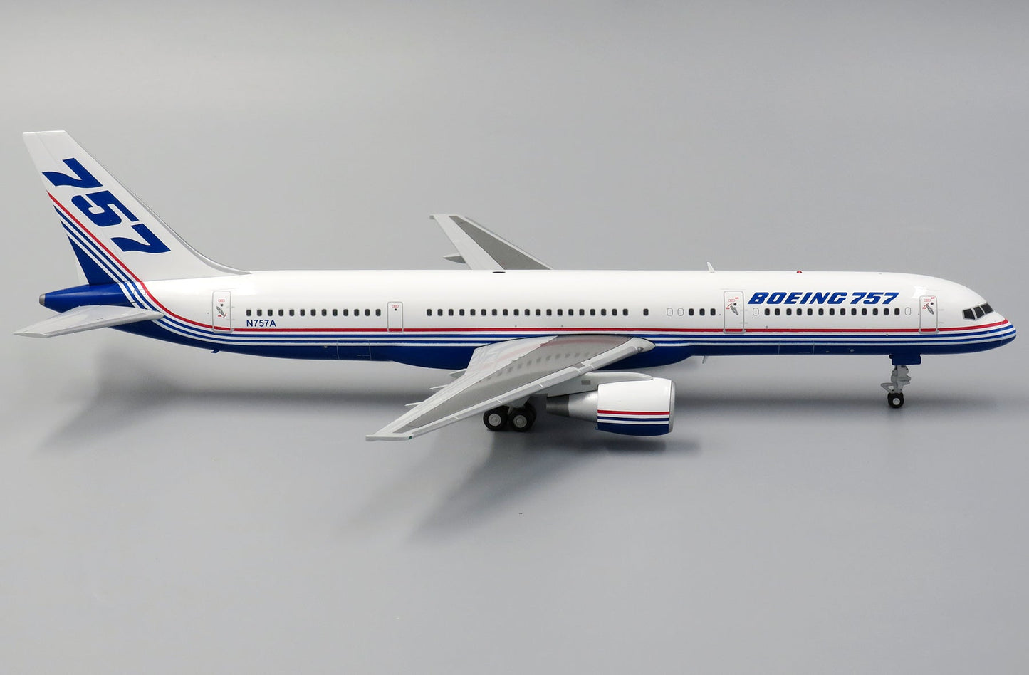 1/200 House Color B757-200 N757A